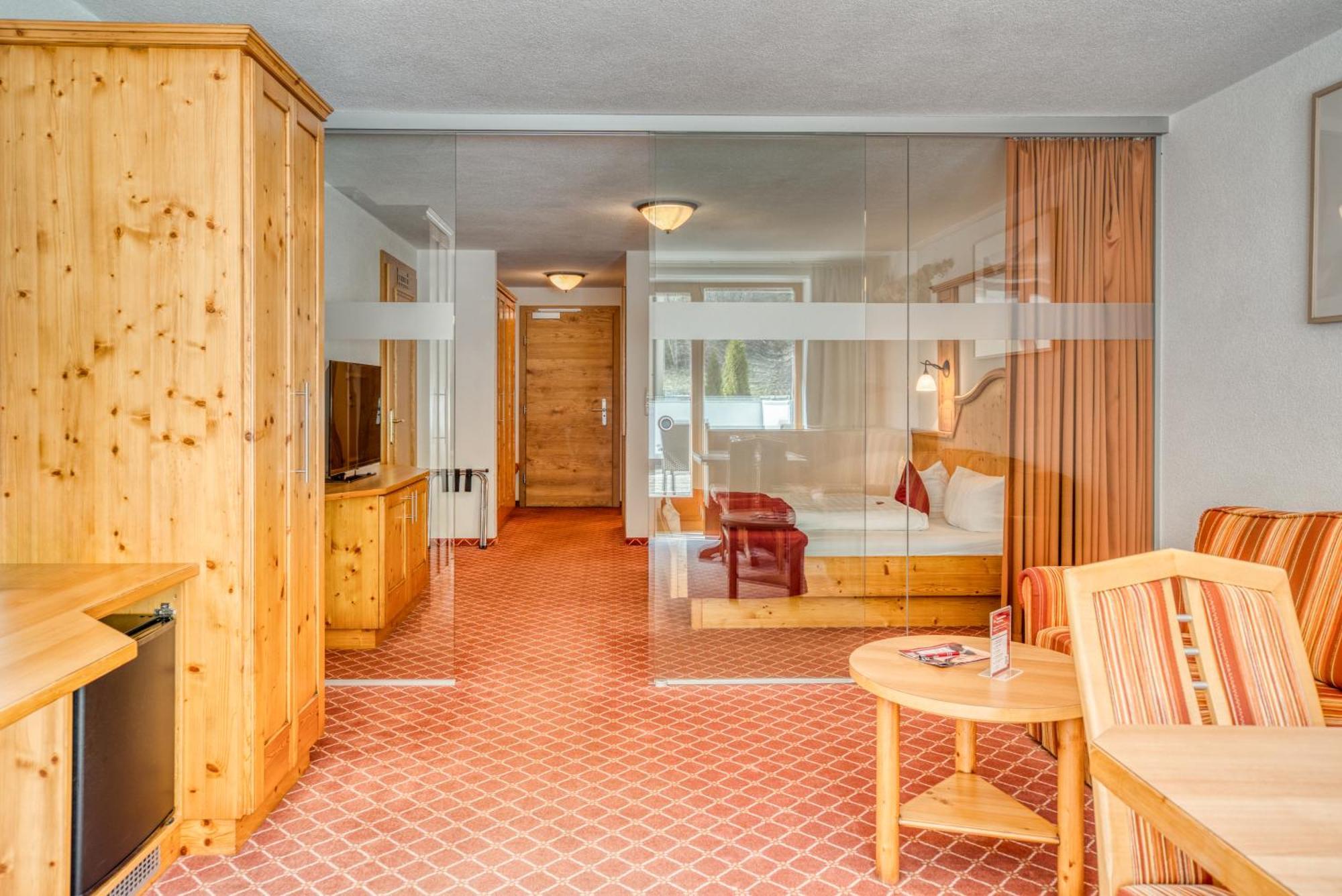 Mallaun Hotel.Erlebnis See Ngoại thất bức ảnh
