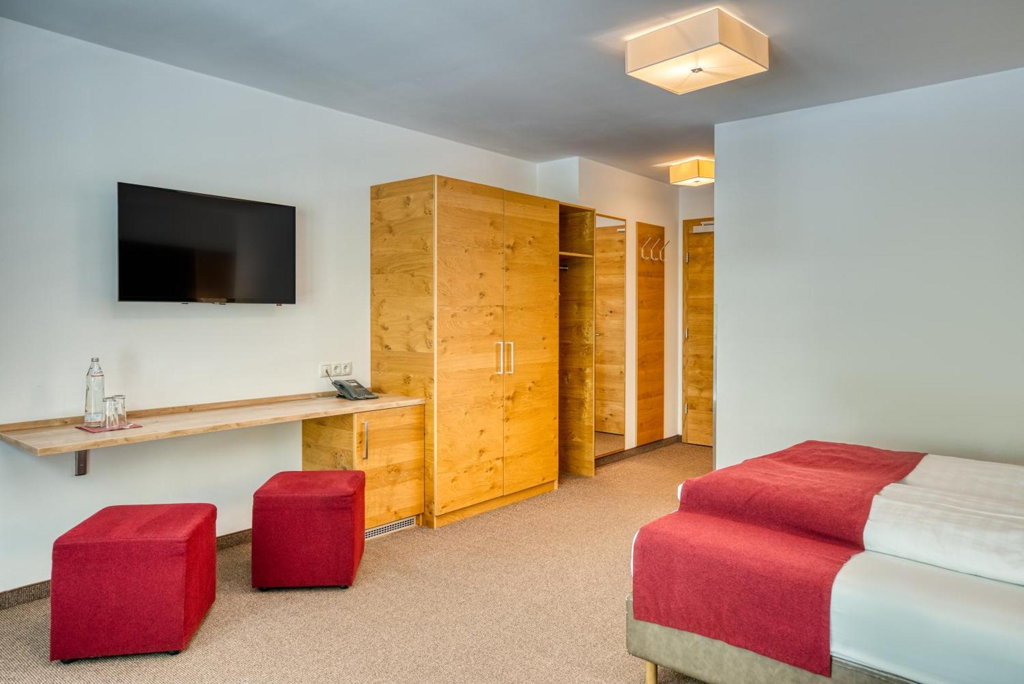Mallaun Hotel.Erlebnis See Ngoại thất bức ảnh